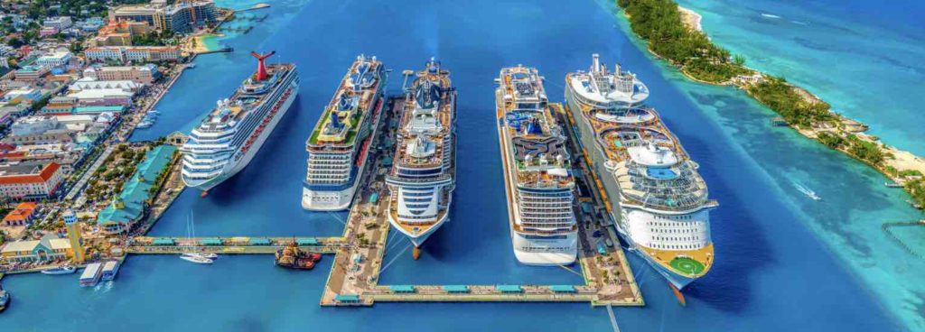 Cruise ships 